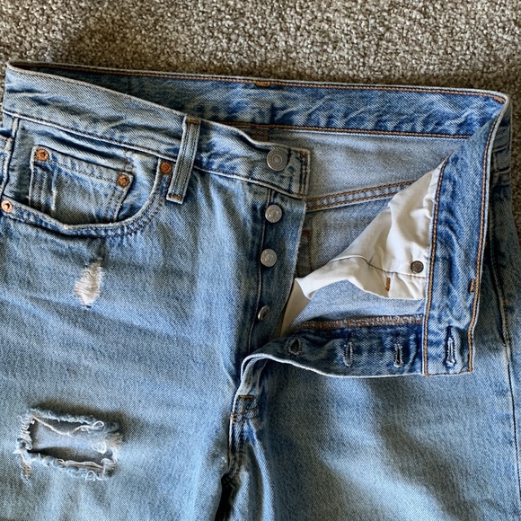 Levi Strauss Jeans - Picture 2 of 7